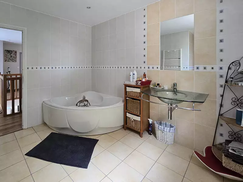 Maison, 272 m²