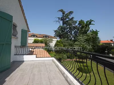 Maison, 228 m²