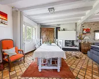 Maison, 218 m²