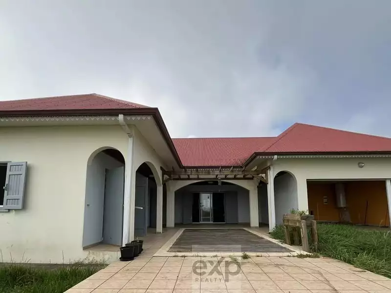 Maison, 230 m²