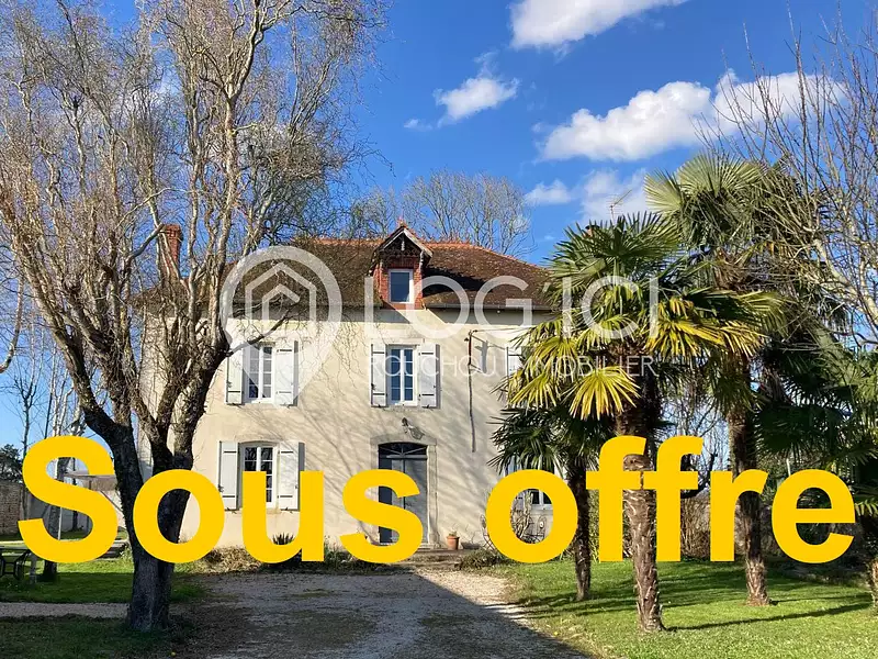 Maison, 225 m²
