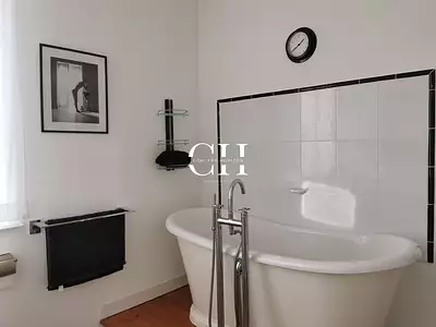 Maison, 196 m²