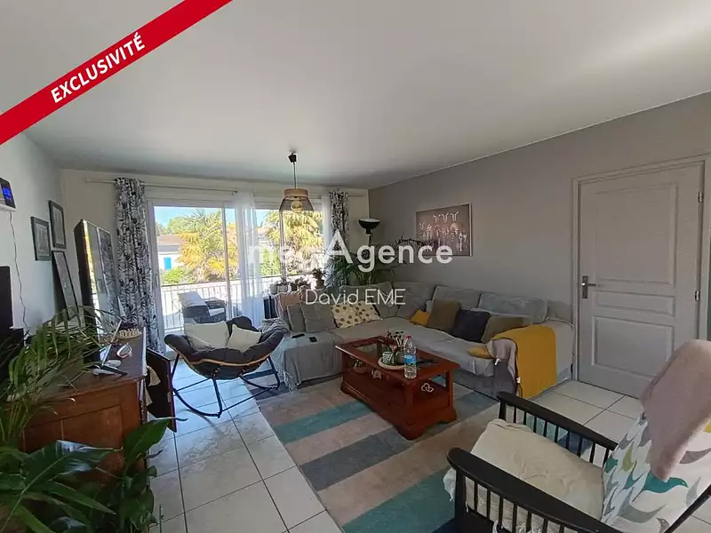 Maison, 240 m²