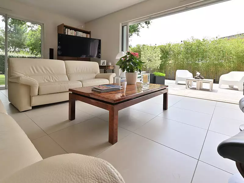 Maison, 176 m²