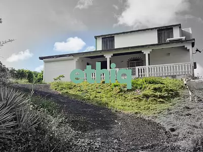Maison, 166 m²