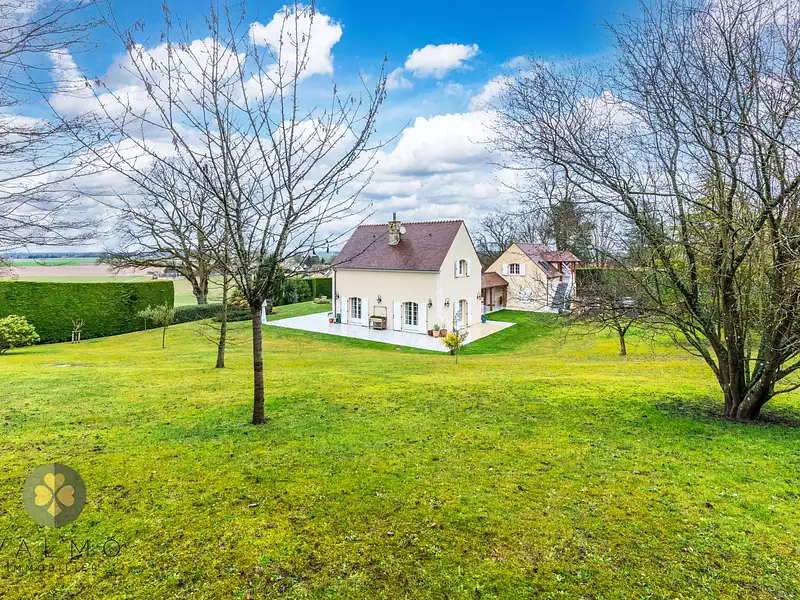 Maison, 266 m²