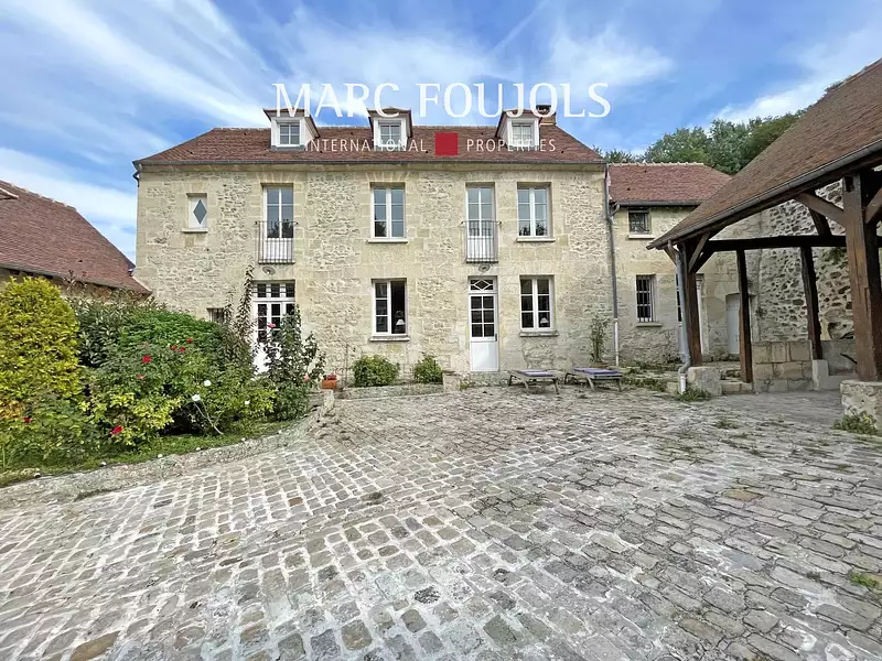 Maison, 250 m²