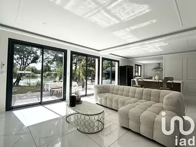 Maison, 183 m²