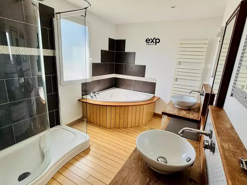 Maison, 136 m²