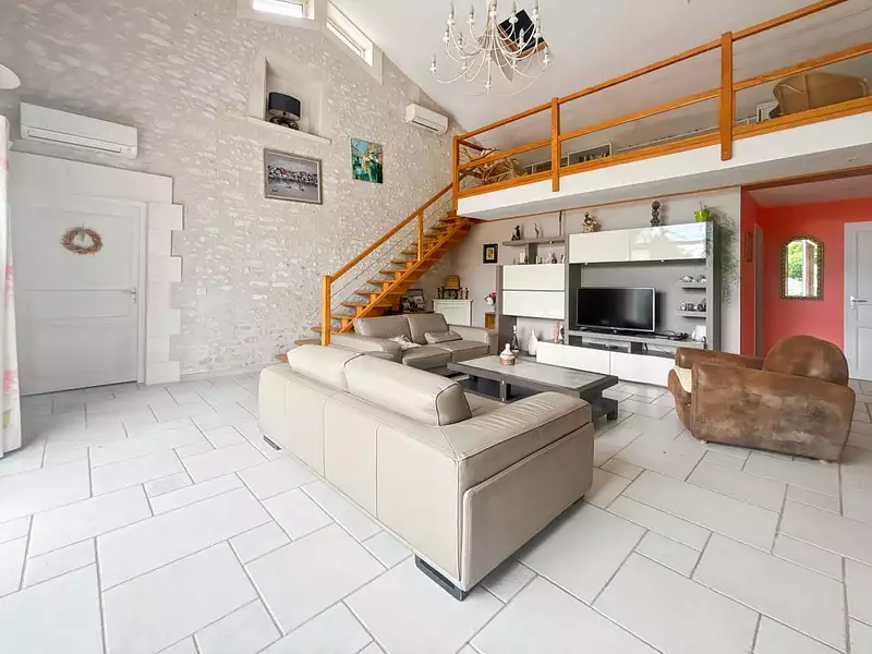 Maison, 210 m²