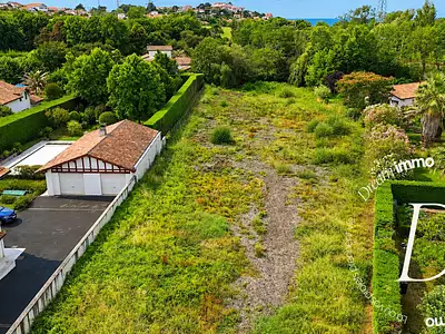 Terrain, 673 m²