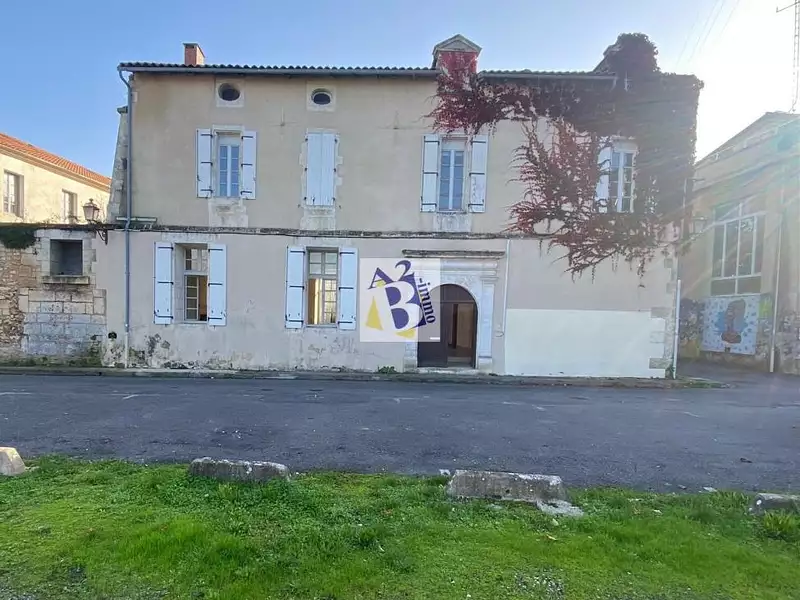 Maison, 308 m²