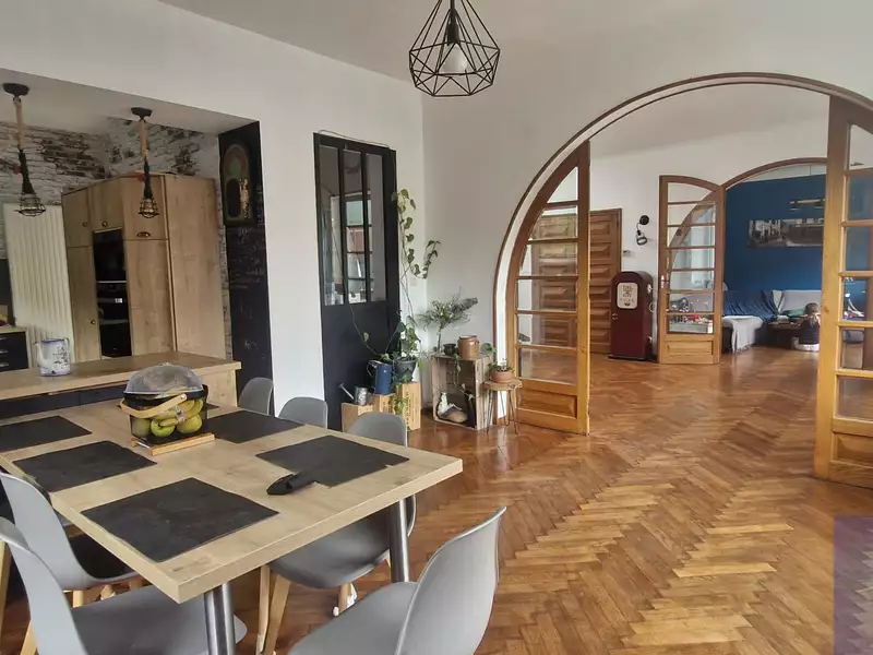 Maison, 180 m²