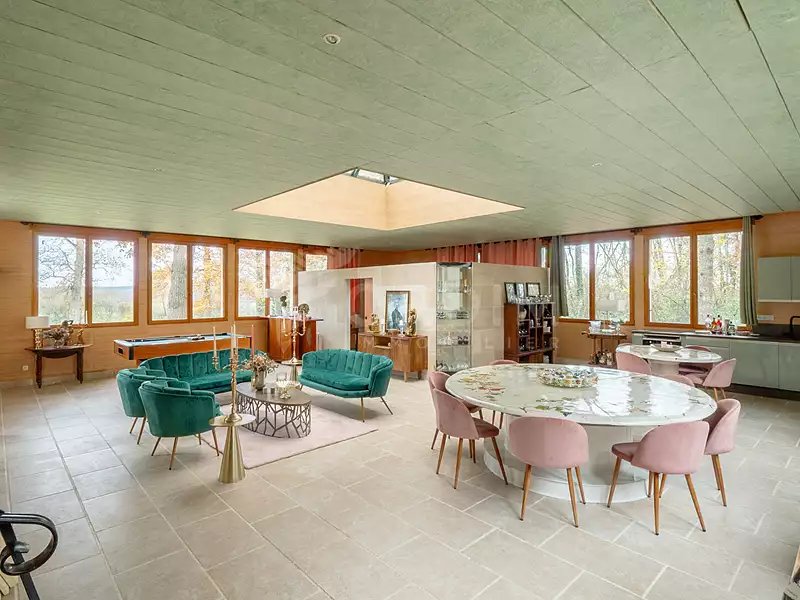 Maison, 385 m²