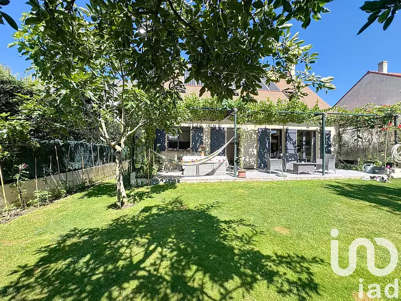 Maison, 231 m²