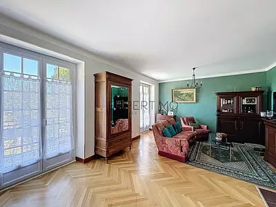 Maison, 220 m²