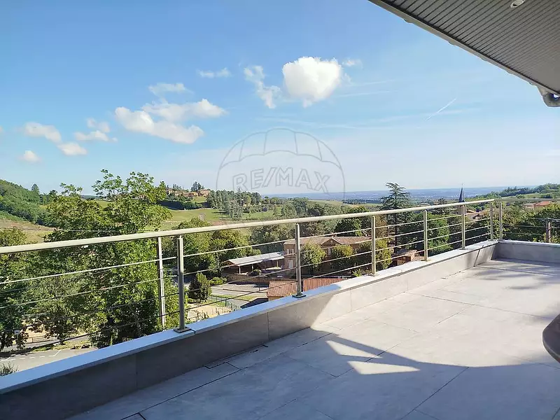 Maison, 225 m²