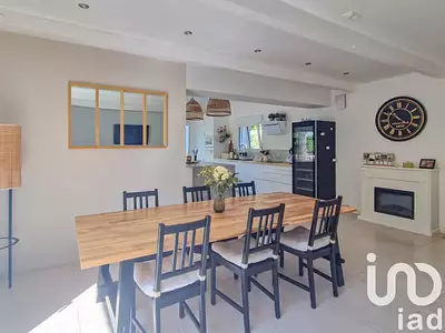 Maison, 195 m²