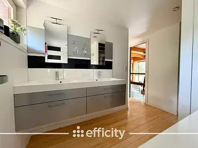 Maison, 148 m²