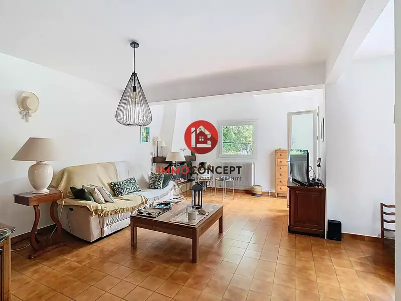 Maison, 157 m²