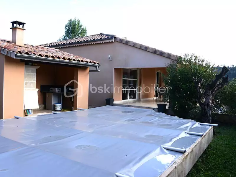 Maison, 132 m²