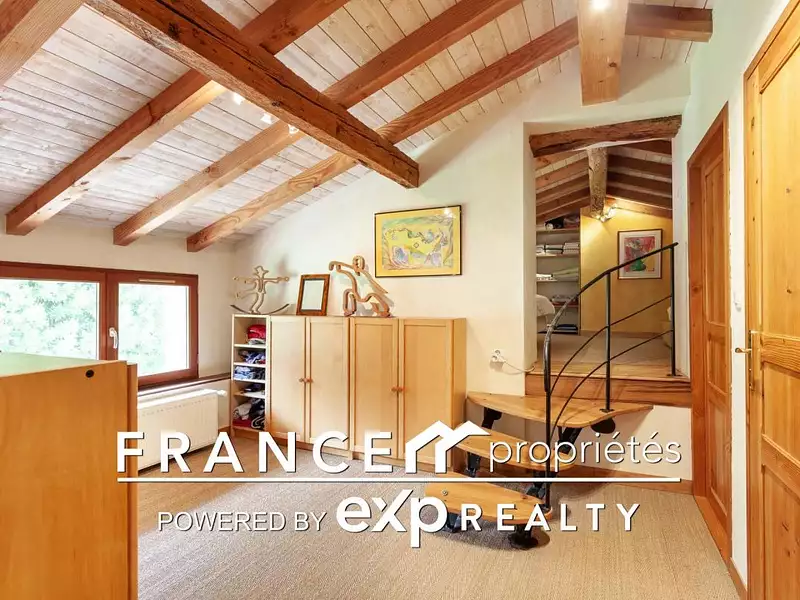 Maison, 280 m²