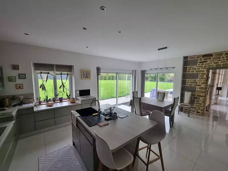 Maison, 288 m²