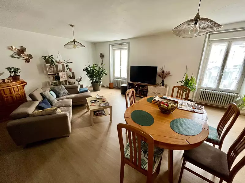 Immeuble, 200 m²