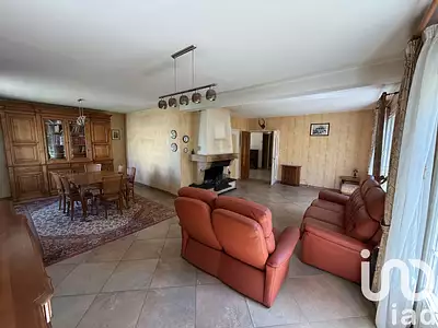 Maison, 166 m²