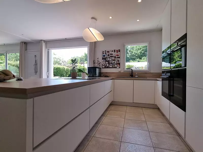 Maison, 241 m²