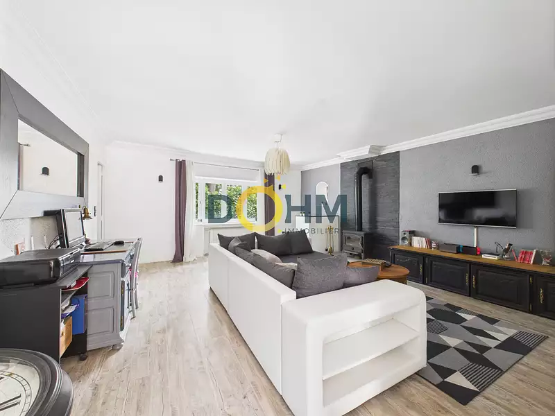 Maison, 243 m²