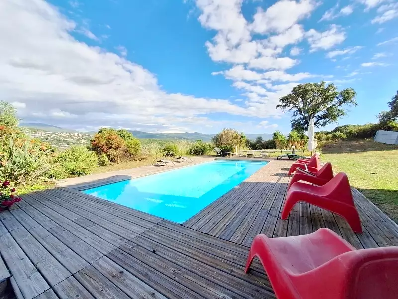 Maison, 210 m²