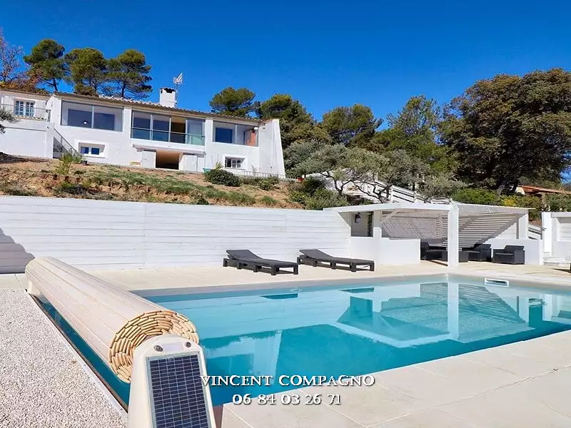 Maison, 230 m²