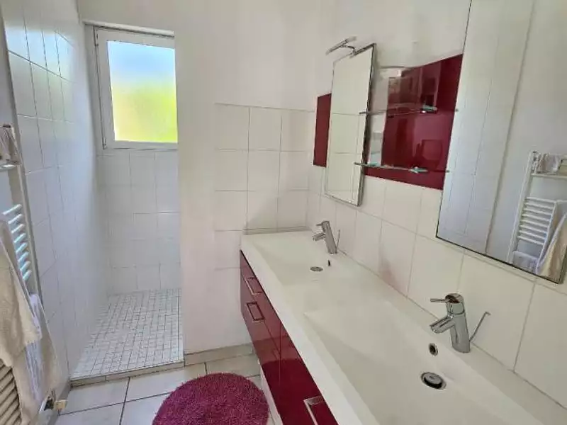 Maison, 185 m²