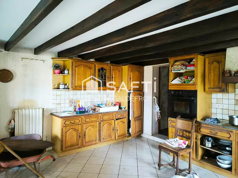 Maison, 215 m²