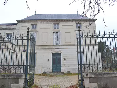 Maison, 240 m²