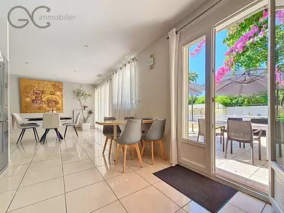 Maison, 121 m²
