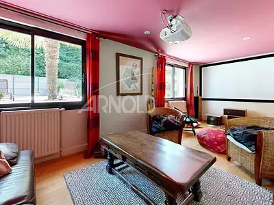 Maison, 330 m²