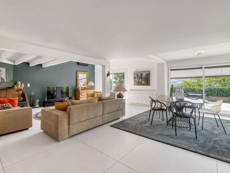 Maison, 243 m²