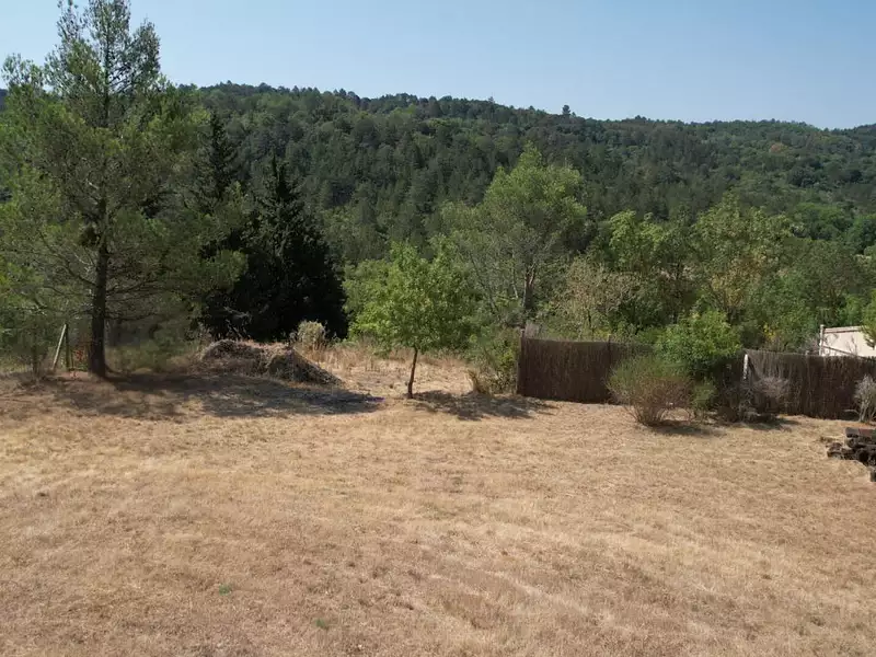 Terrain, 1 754 m²