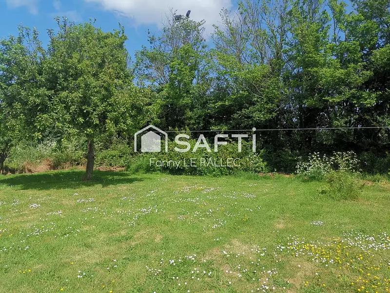Terrain, 710 m²