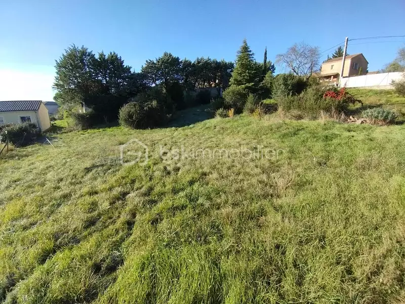 Terrain, 1 094 m²