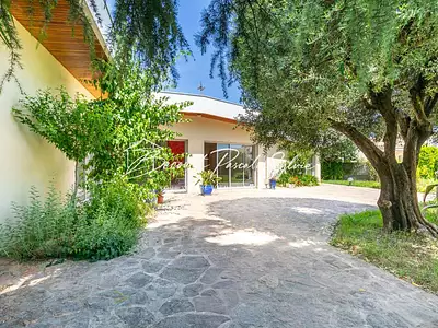 Maison, 179 m²