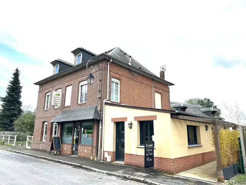 Immeuble, 330 m²