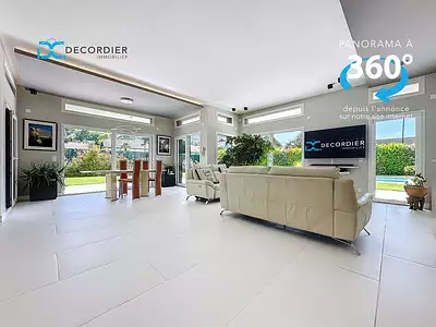 Maison, 210 m²