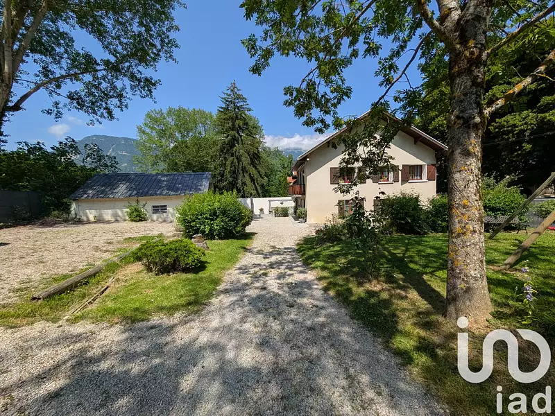 Maison, 184 m²