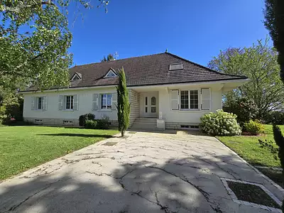 Maison, 370 m²