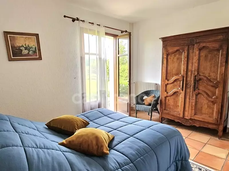 Maison, 196 m²