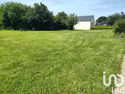 Terrain, 607 m²
