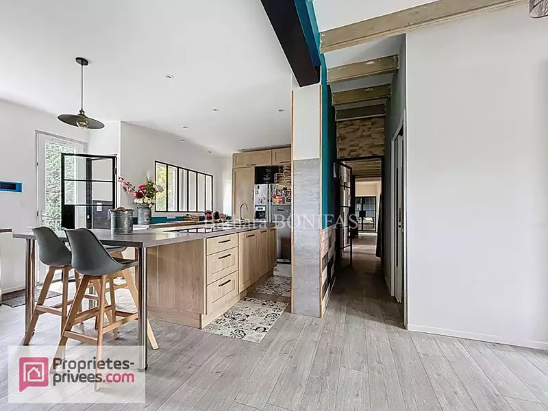 Maison, 384 m²